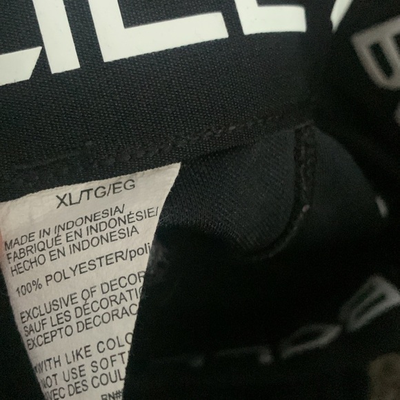 Under Armour Black XL baseball pants - Picture 3 of 4